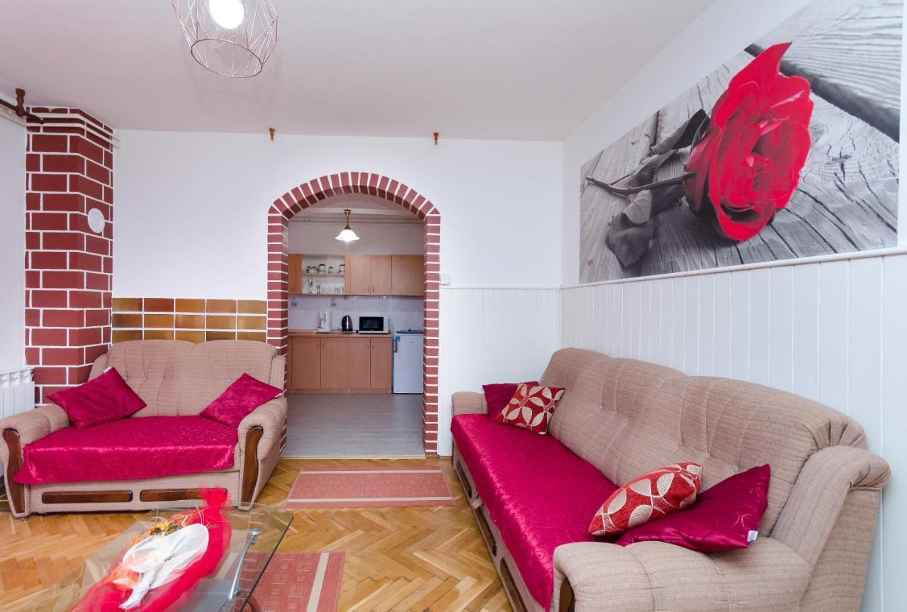 Apartments Vesna Kampor Екстер'єр фото