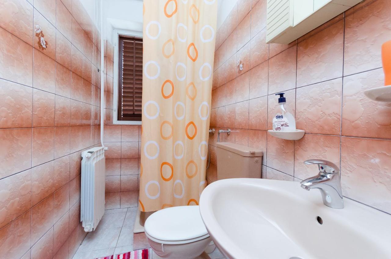 Apartments Vesna Kampor Екстер'єр фото