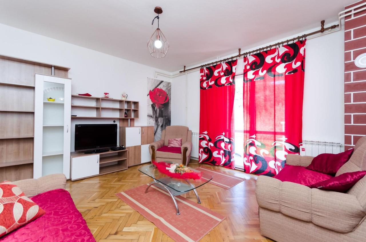 Apartments Vesna Kampor Екстер'єр фото